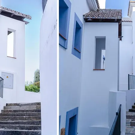 Serene Hideaway, Luxurious 2-bedroom Penthouse In The Exclusive Paraiso Pueblo