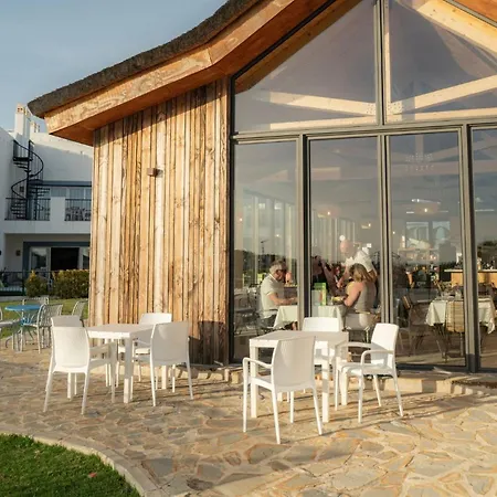 Serene Hideaway, Luxurious 2-bedroom Penthouse In The Exclusive Paraiso Pueblo Estepona