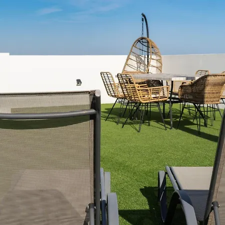 아파트 Serene Hideaway, Luxurious 2-bedroom Penthouse In The Exclusive Paraiso Pueblo 에스테포나