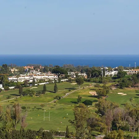 Serene Hideaway, Luxurious 2-bedroom Penthouse In The Exclusive Paraiso Pueblo Apartment Estepona