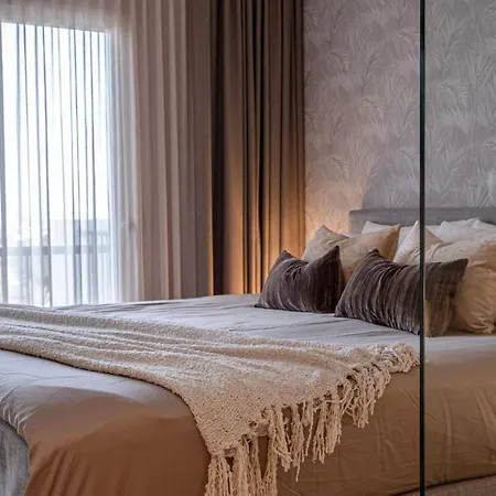 Serene Hideaway, Luxurious 2-bedroom Penthouse In The Exclusive Paraiso Pueblo