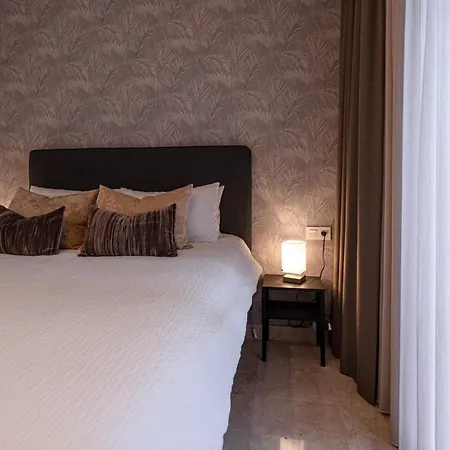 Serene Hideaway, Luxurious 2-bedroom Penthouse In The Exclusive Paraiso Pueblo *