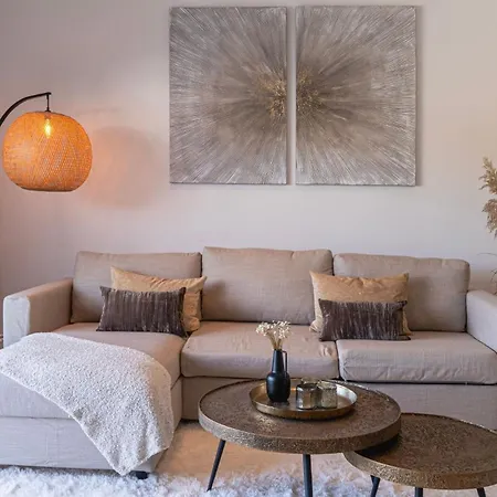 Serene Hideaway, Luxurious 2-bedroom Penthouse In The Exclusive Paraiso Pueblo Apartment *