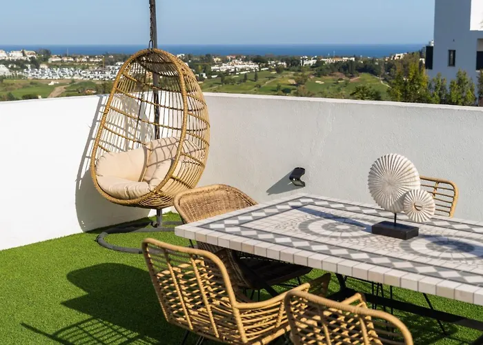 Serene Hideaway, Luxurious 2-bedroom Penthouse In The Exclusive Paraiso Pueblo 아파트 *