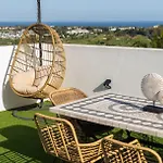 Serene Hideaway, Luxurious 2-bedroom Penthouse In The Exclusive Paraiso Pueblo Apartment *