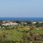 Serene Hideaway, Luxurious 2-bedroom Penthouse In The Exclusive Paraiso Pueblo Apartment Estepona