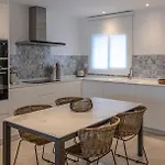 Serene Hideaway, Luxurious 2-bedroom Penthouse In The Exclusive Paraiso Pueblo Apartment *