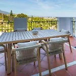 Serene Hideaway, Luxurious 2-bedroom Penthouse In The Exclusive Paraiso Pueblo Apartment