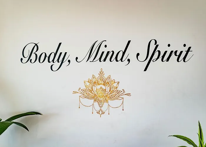 Serene Hideaway, Luxurious 2-bedroom Penthouse In The Exclusive Paraiso Pueblo Estepona