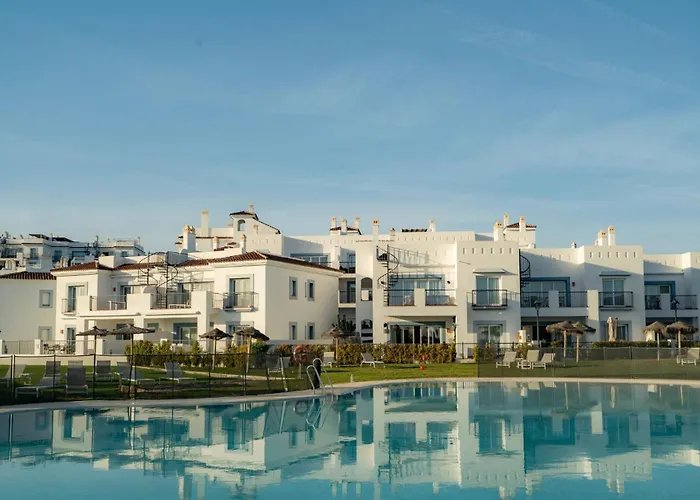 Serene Hideaway, Luxurious 2-bedroom Penthouse In The Exclusive Paraiso Pueblo Apartment