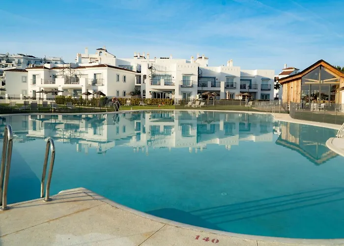 Serene Hideaway, Luxurious 2-bedroom Penthouse In The Exclusive Paraiso Pueblo Estepona
